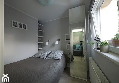 Bardzo mała sypialnia. - zdjęcie od Interio-Desi Pracownia Projektowa