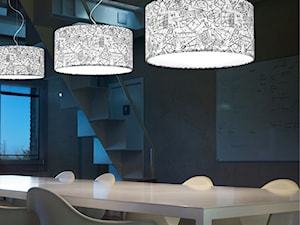 ICON - Średnia czarna jadalnia jako osobne pomieszczenie, styl minimalistyczny - zdjęcie od LUCI ITALIANE