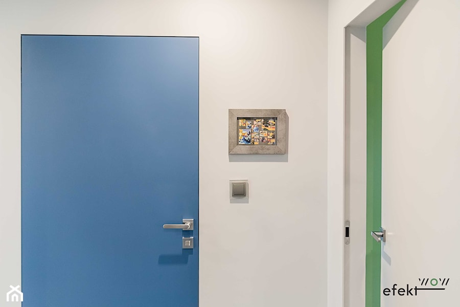 drzwi bez futryn w ciekawych kolorach - zdjęcie od efektWOW Sylwia Bieniek