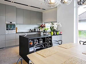 STYLOWY 2 - realizacja projektu - Kuchnia, styl minimalistyczny - zdjęcie od DOMY Z WIZJĄ - nowoczesne projekty domów