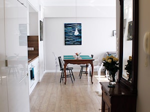 Realizacja projektu - mieszkanie 55 m - Średnia biała jadalnia w kuchni, styl nowoczesny - zdjęcie od Duo Design