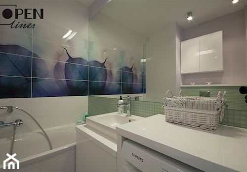 Liściasta łazienka - Średnia bez okna z pralką / suszarką z punktowym oświetleniem łazienka, styl skandynawski - zdjęcie od openlines