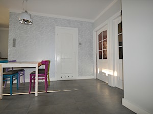 MIeszkanie w bloku - Hol / przedpokój, styl nowoczesny - zdjęcie od openlines