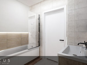 Dom Tychy - Mała bez okna z lustrem łazienka, styl skandynawski - zdjęcie od INTUS DeSiGn