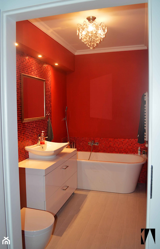 czerwona łazienka - zdjęcie od Katarzyna Wnęk - Homebook