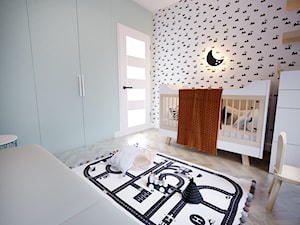 sypialnia dziecka - Średni biały czarny miętowy pokój dziecka dla dziecka dla chłopca, styl skandynawski - zdjęcie od JOTKA PROJEKT