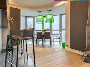 Apartment in Cracow - interior design - Średnia czarna szara jadalnia jako osobne pomieszczenie, styl nowoczesny - zdjęcie od Intellio designers projekty wnętrz