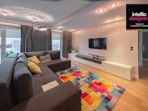 Apartment in Cracow - interior design - Duży biały szary salon, styl nowoczesny - zdjęcie od Intellio designers projekty wnętrz