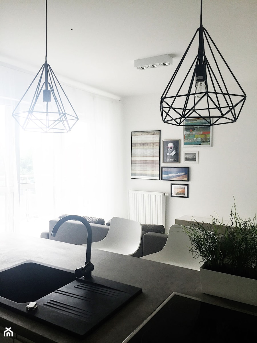 Kielce - mieszkania na wynajem - Mała biała jadalnia w kuchni, styl minimalistyczny - zdjęcie od Pogotowie Wnętrzarskie