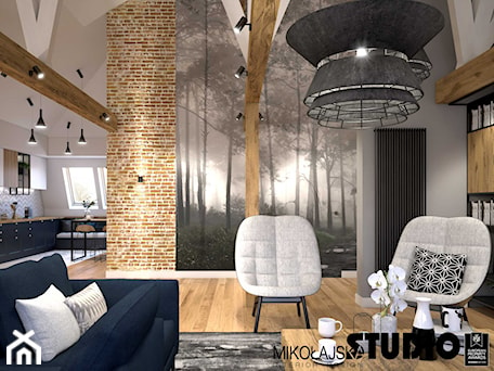 Aranżacje wnętrz - Salon: Apartament na strychu - Średni biały szary salon z kuchnią z jadalnią, styl industrialny - MIKOŁAJSKAstudio. Przeglądaj, dodawaj i zapisuj najlepsze zdjęcia, pomysły i inspiracje designerskie. W bazie mamy już prawie milion fotografii!