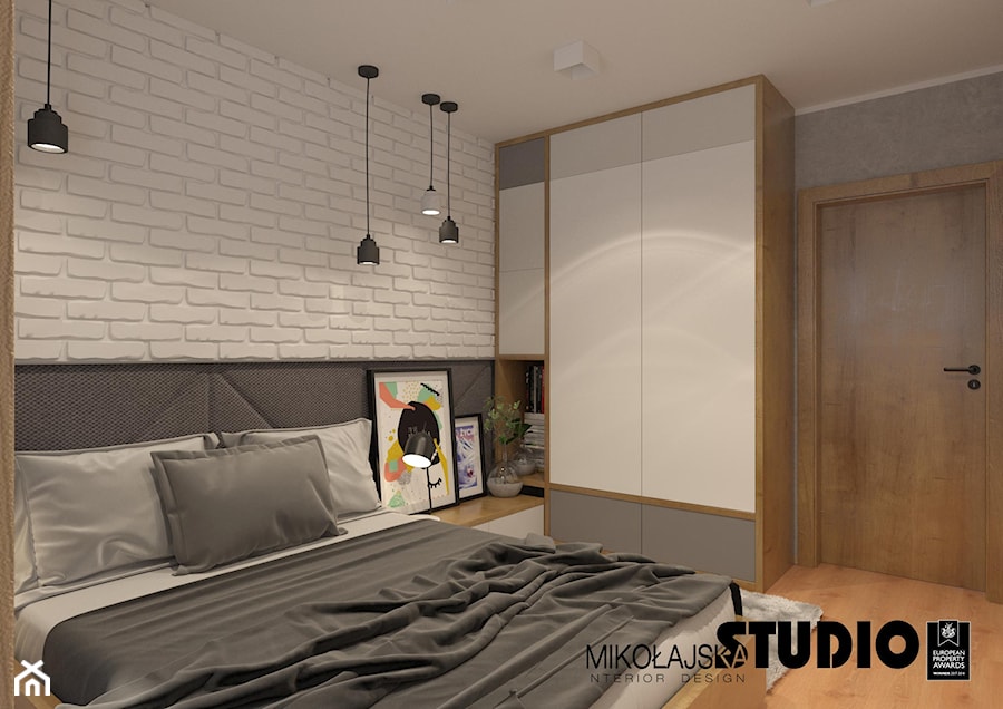 szaro-biała sypialnia z elementami drewna - zdjęcie od MIKOŁAJSKAstudio