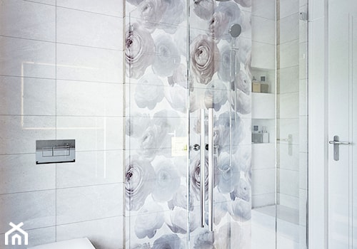 współczesna łazienka w stylu angielskim - zdjęcie od MIKOŁAJSKAstudio