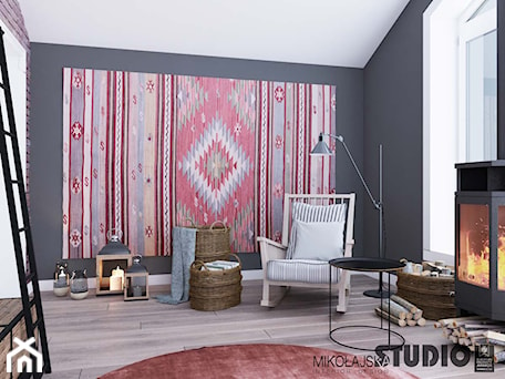 Aranżacje wnętrz - Salon: kilim w wydaniu boho - MIKOŁAJSKAstudio. Przeglądaj, dodawaj i zapisuj najlepsze zdjęcia, pomysły i inspiracje designerskie. W bazie mamy już prawie milion fotografii!