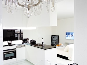 BAROK XXI W. - Kuchnia, styl glamour - zdjęcie od t design