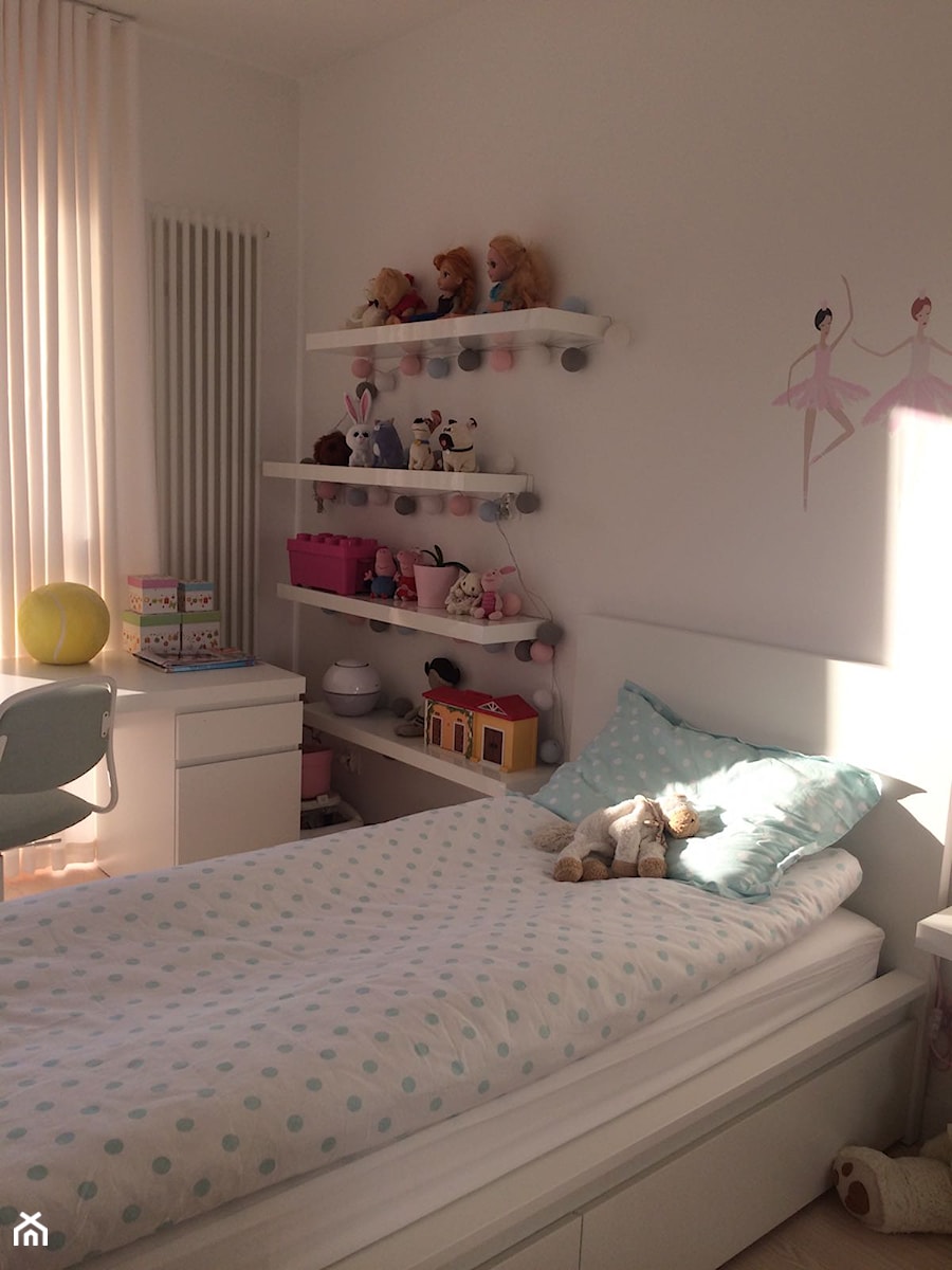 pastel candy - Mały biały pokój dziecka dla dziecka dla nastolatka dla chłopca dla dziewczynki, styl nowoczesny - zdjęcie od t design