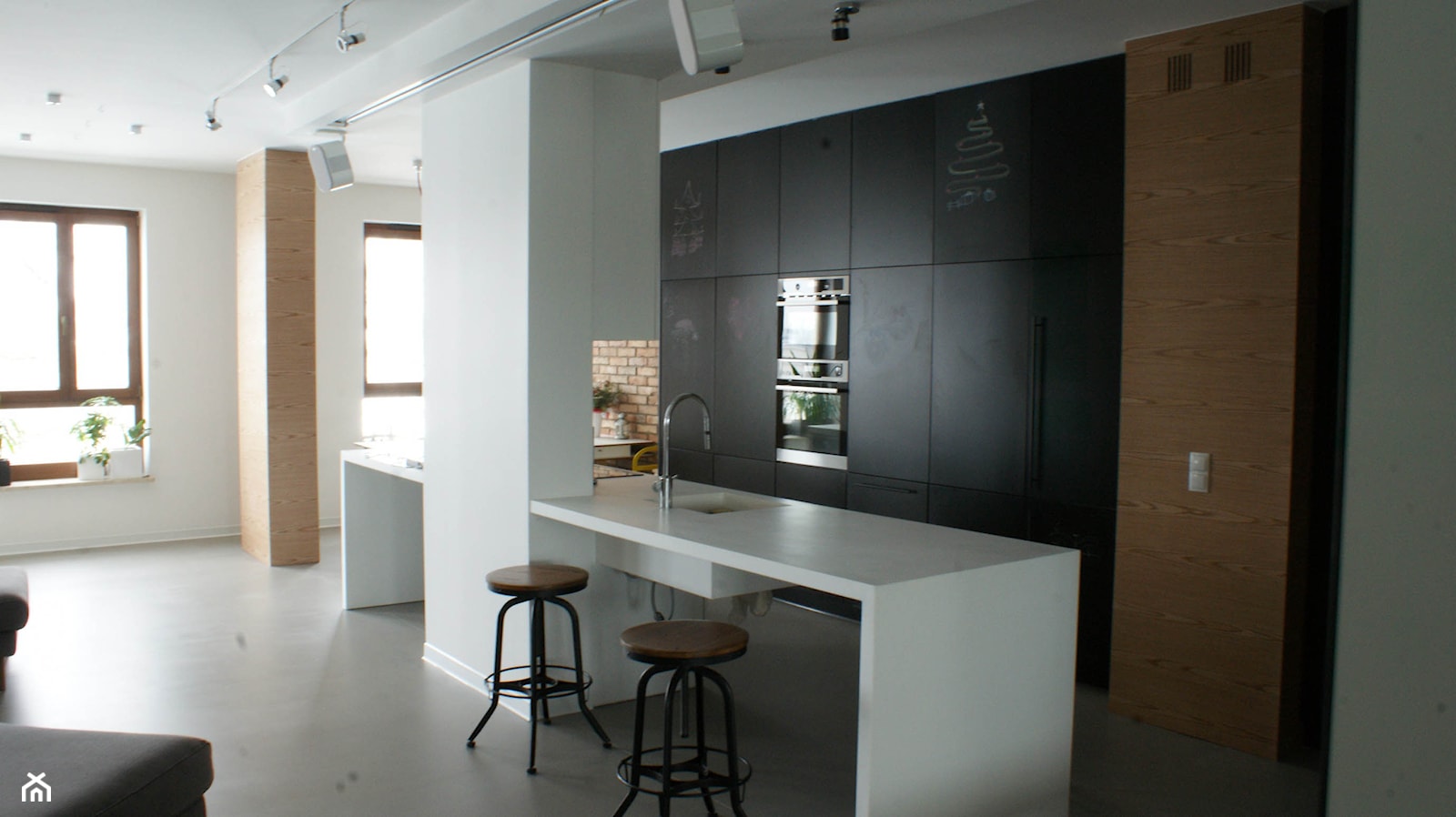 LOFT W WILANOWIE - Kuchnia, styl industrialny - zdjęcie od t design - Homebook