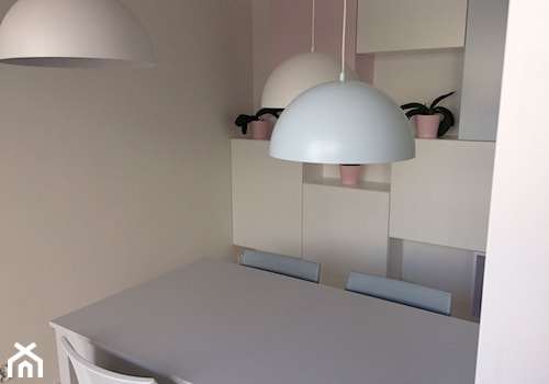 pastel candy - Mała beżowa jadalnia jako osobne pomieszczenie, styl nowoczesny - zdjęcie od t design