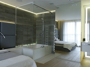 130m2 - żoliborz - Duża biała sypialnia z łazienką, styl skandynawski - zdjęcie od t design