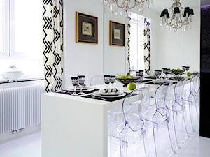 BAROK XXI W. - Duża biała jadalnia jako osobne pomieszczenie, styl glamour - zdjęcie od t design