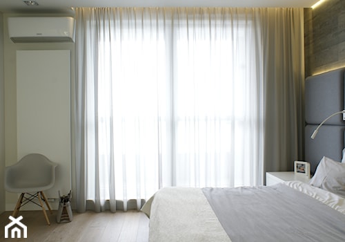 APARTAMENT NA ŻOLIBORZU - Mała szara sypialnia - zdjęcie od t design
