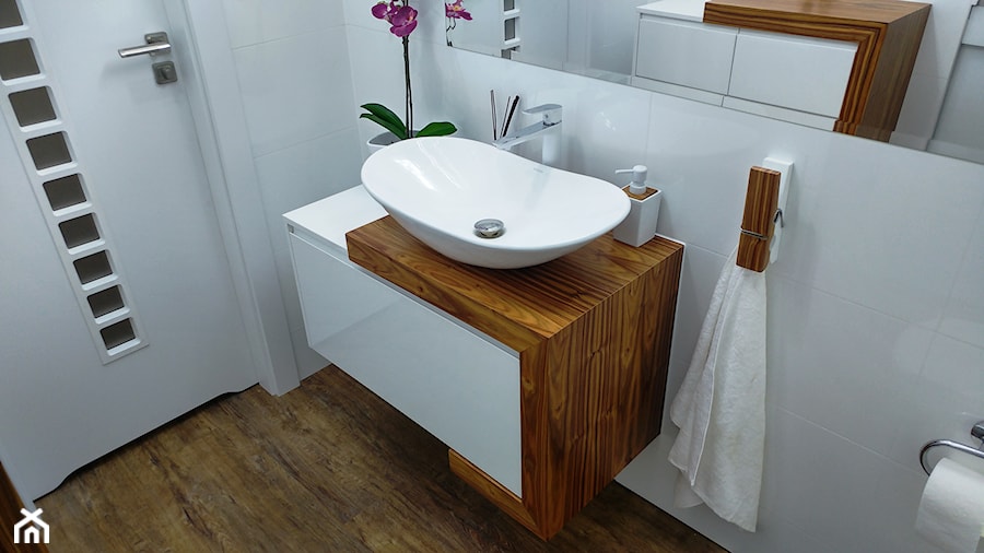 łazienka AMMERS - Mała średnia łazienka, styl nowoczesny - zdjęcie od Blindexmeble