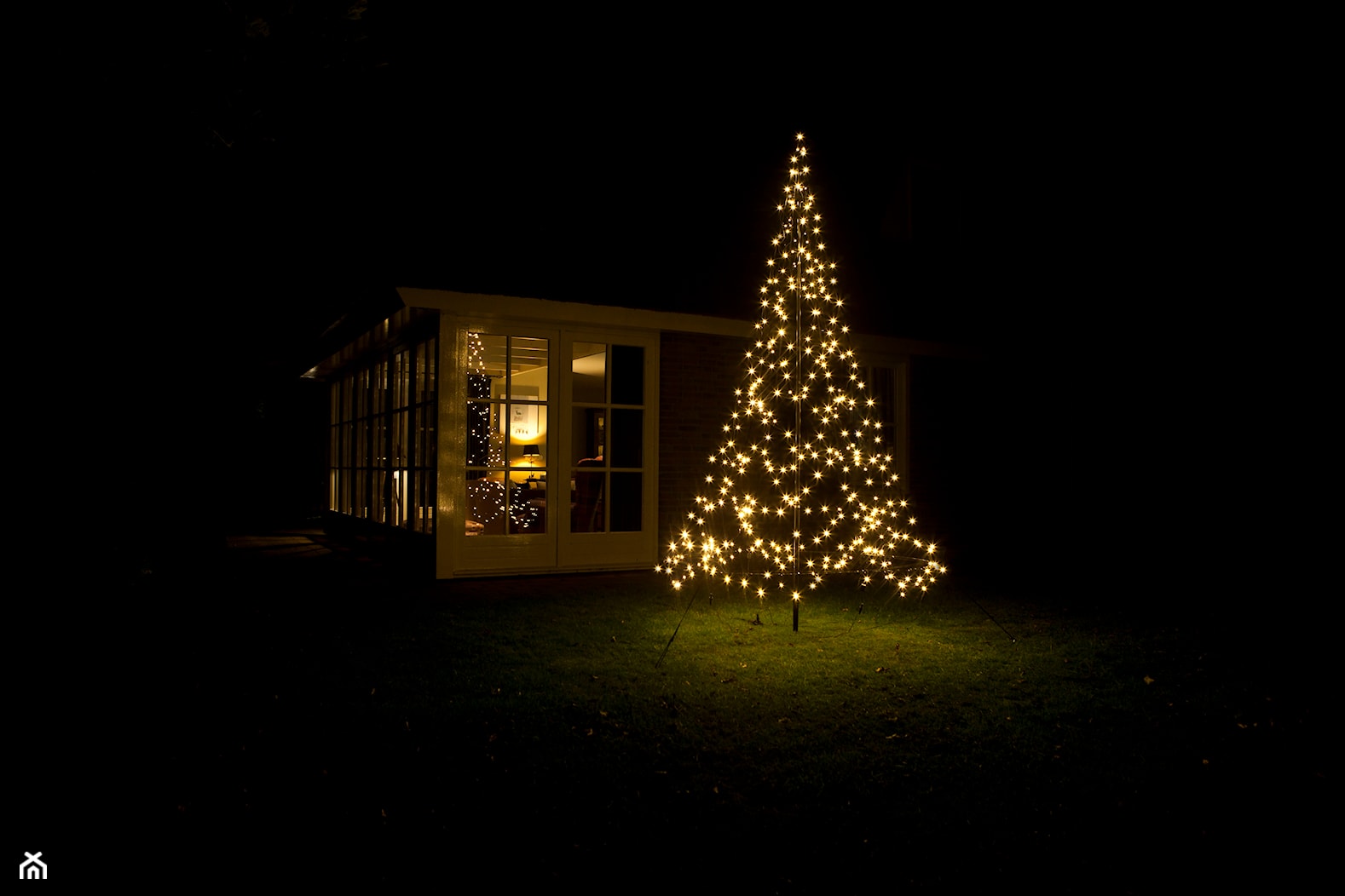 Christmas Tree 300M 360 LEDs - zdjęcie od www.solarlighting.pl - Homebook