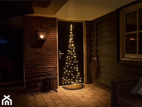 Aranżacje wnętrz - Ogród: Christmas Tree 1D Door 2,1M - 120 LEDs - www.solarlighting.pl. Przeglądaj, dodawaj i zapisuj najlepsze zdjęcia, pomysły i inspiracje designerskie. W bazie mamy już prawie milion fotografii!