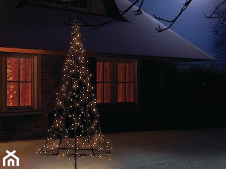 Aranżacje wnętrz - Ogród: Christmas Tree 1,8M 250 LEDs - www.solarlighting.pl. Przeglądaj, dodawaj i zapisuj najlepsze zdjęcia, pomysły i inspiracje designerskie. W bazie mamy już prawie milion fotografii!