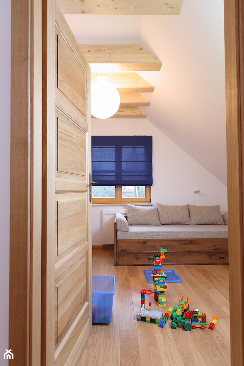 Drzwi wewnętrzne - Średni biały pokój dziecka dla dziecka dla chłopca dla dziewczynki, styl minimalistyczny - zdjęcie od Stolbud Włoszczowa S.A./Grupa Koronea