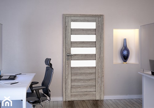 Drzwi wewnętrzne - Małe z zabudowanym biurkiem szare biuro, styl tradycyjny - zdjęcie od Stolbud Włoszczowa S.A./Grupa Koronea