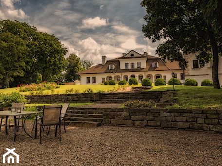 Aranżacje wnętrz - Wnętrza publiczne: Dwór Kombornia Hotel&Spa - Wnętrza publiczne - Homebook.pl. Przeglądaj, dodawaj i zapisuj najlepsze zdjęcia, pomysły i inspiracje designerskie. W bazie mamy już prawie milion fotografii!