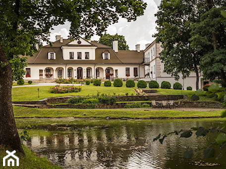 Aranżacje wnętrz - Wnętrza publiczne: Dwór Kombornia Hotel&Spa - Wnętrza publiczne - Homebook.pl. Przeglądaj, dodawaj i zapisuj najlepsze zdjęcia, pomysły i inspiracje designerskie. W bazie mamy już prawie milion fotografii!