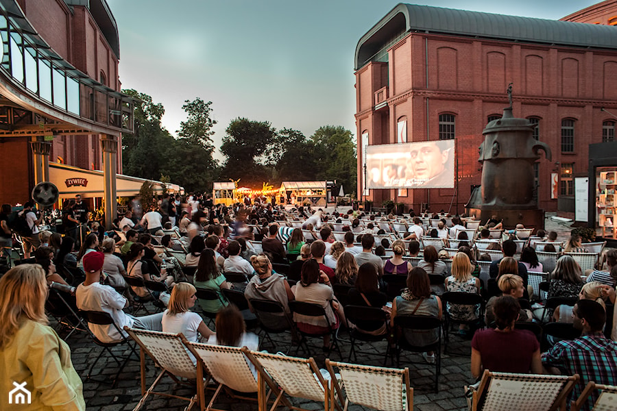 Kino na Dziedzincu Sztuki 2013. fot. Jakub Wittchen - zdjęcie od Homebook.pl