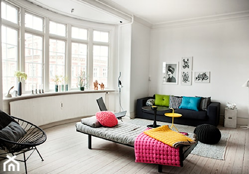 Salon, styl minimalistyczny - zdjęcie od Homebook.pl