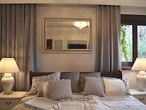 Sypialnia w eleganckich szarościach - Średnia sypialnia, styl tradycyjny - zdjęcie od Lumiere Design