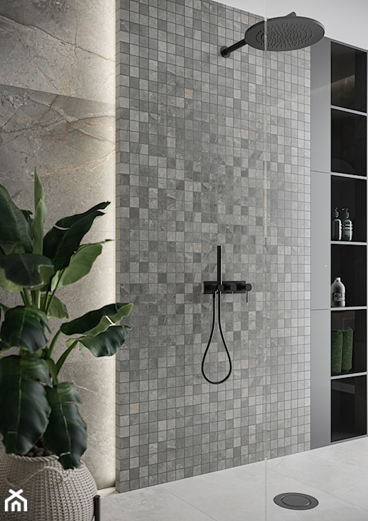 prysznic w łazience, mozaika na ścianie, nowoczesna łazienka