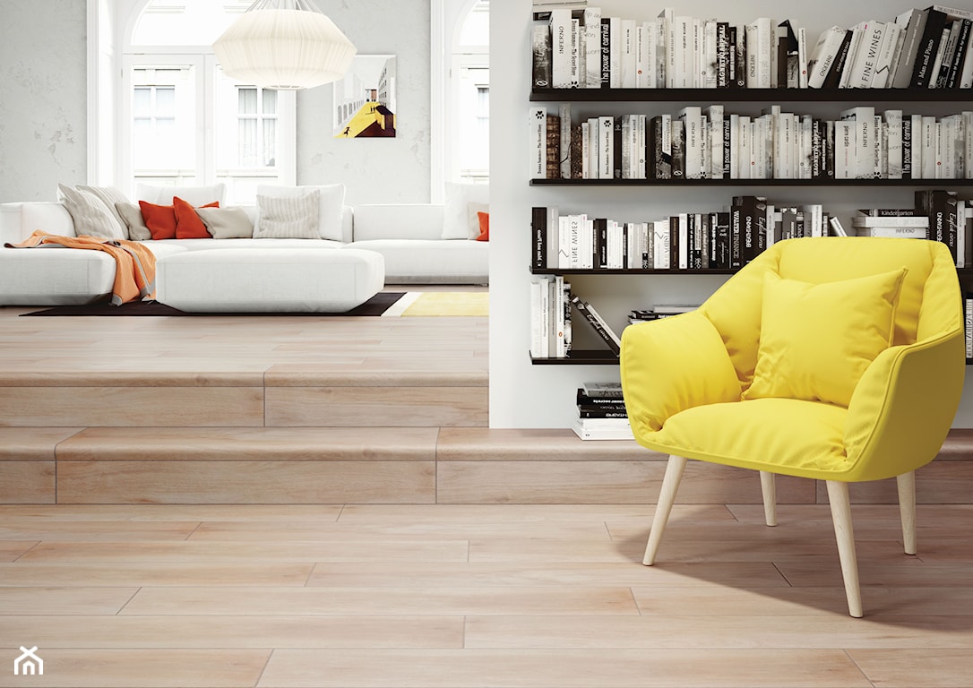 salon w stylu minimalistycznym, płytki drewnopodobne, schody wewnętrzne