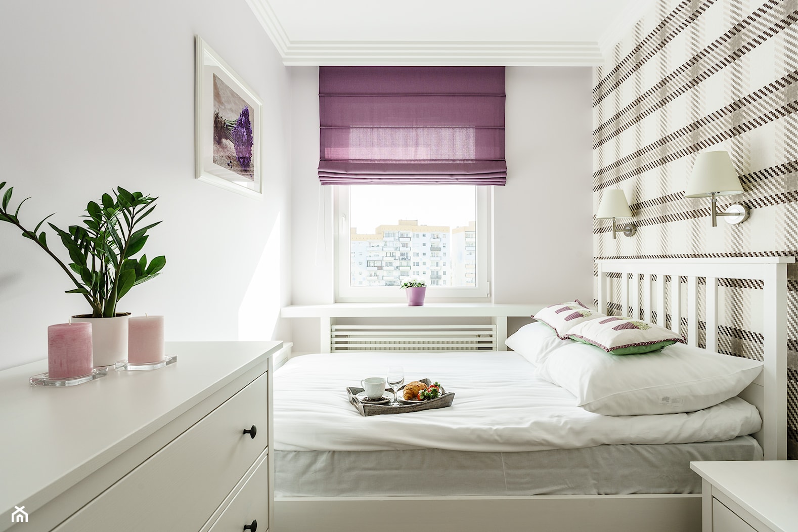 Mieszkanie wakacyjne styl prowansalski – Aviator – Gdańsk - Mała biała sypialnia, styl prowansalski - zdjęcie od Anna Serafin Architektura Wnętrz - Homebook