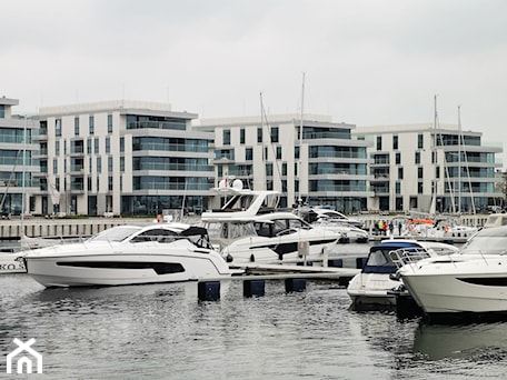 Aranżacje wnętrz - Domy: Apartament YACHT PARK 1 - Gdynia - Domy, styl nowoczesny - Anna Serafin Architektura Wnętrz. Przeglądaj, dodawaj i zapisuj najlepsze zdjęcia, pomysły i inspiracje designerskie. W bazie mamy już prawie milion fotografii!