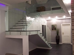 Remont -Dom jednorodzinny Kiełpino-realizacja 2013 - Hol / przedpokój, styl nowoczesny - zdjęcie od Mogho-Design