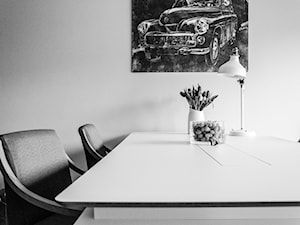 REALIZACJA | pomiędzy dwoma miastami – mieszkanie - Mała szara jadalnia jako osobne pomieszczenie, styl skandynawski - zdjęcie od Studio Malina – Architekci & Projektanci wnętrz