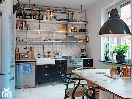 Aranżacje wnętrz - Kuchnia: Wnętrza: Mieszkanie w stylu retro - Kuchnia - Small world of design. Przeglądaj, dodawaj i zapisuj najlepsze zdjęcia, pomysły i inspiracje designerskie. W bazie mamy już prawie milion fotografii!