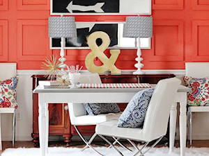 Kolor i deseń: Kolor miesiąca - koralowy - Średnie czerwone biuro, styl glamour - zdjęcie od Small world of design