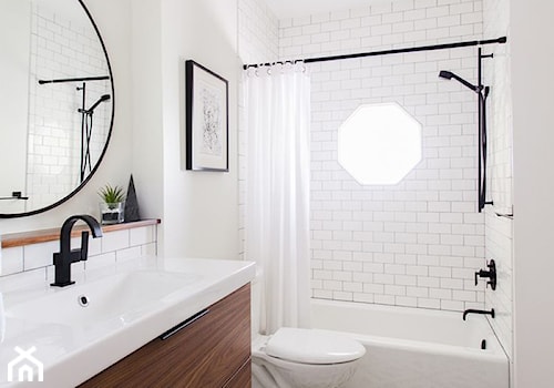 Inspiracje: Biało-czarna łazienka - Mała bez okna z lustrem łazienka, styl vintage - zdjęcie od Small world of design