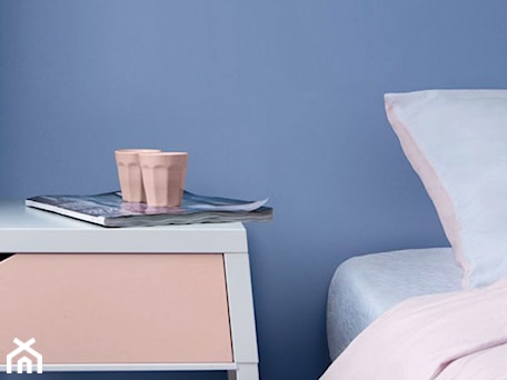 Aranżacje wnętrz - Sypialnia: Kolor i deseń: Rose Quartz i Serenity - kolory roku 2016 - Sypialnia, styl skandynawski - Small world of design. Przeglądaj, dodawaj i zapisuj najlepsze zdjęcia, pomysły i inspiracje designerskie. W bazie mamy już prawie milion fotografii!