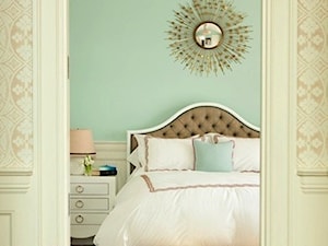 Kolor i deseń: Kolor miesiąca - miętowy - Mała zielona sypialnia, styl rustykalny - zdjęcie od Small world of design