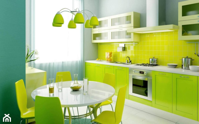 Kolor i deseń: Kolor miesiąca - intensywny żółty - Średnia otwarta zielona żółta z zabudowaną lodówką z nablatowym zlewozmywakiem kuchnia jednorzędowa, styl nowoczesny - zdjęcie od Small world of design