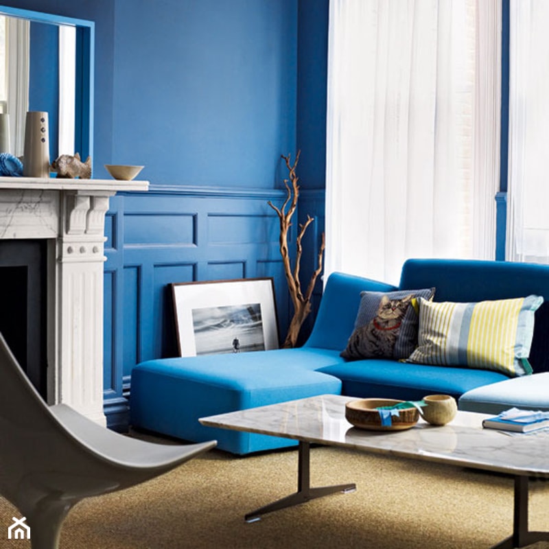 Kolor i deseń: Kolor miesiąca - niebieski - Mały niebieski turkusowy salon, styl vintage - zdjęcie od Small world of design - Homebook