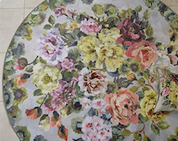 Dywan ręcznie tkany Designers Guild Grandiflora Rose Epice - zdjęcie od PODPIERZYNĄ - Homebook