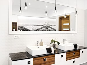 Łazienka - Średnia bez okna z dwoma umywalkami z punktowym oświetleniem łazienka, styl nowoczesny - zdjęcie od MONTARI